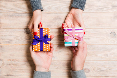 The Ultimate Guide to Gifting Supplements This Holiday Season